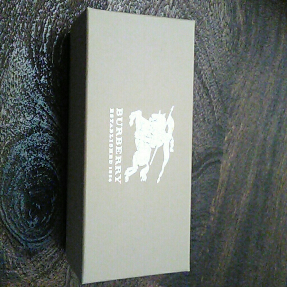 Burberry sunglasses
